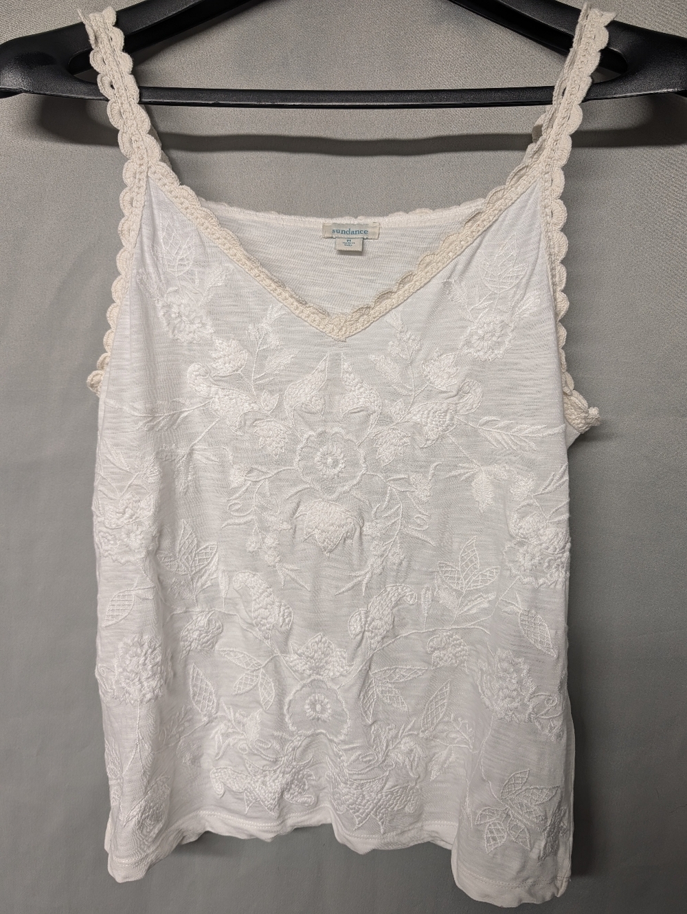 Sundance White Embroidered Lace-Trim Camisole Size Medium
